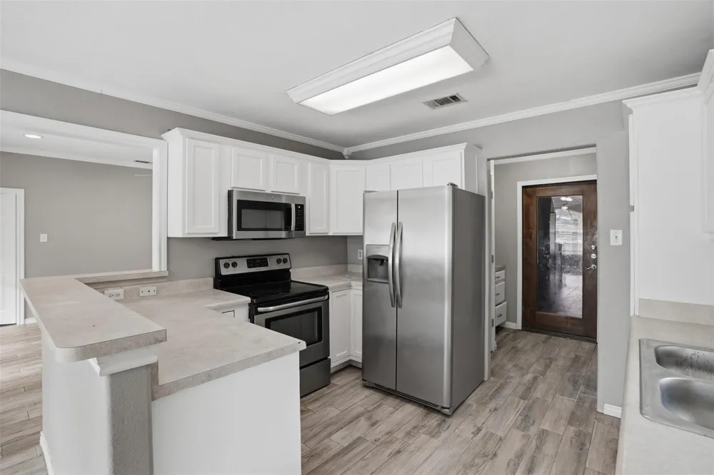 339 Outboard Drive Gun Barrel City, TX 75156