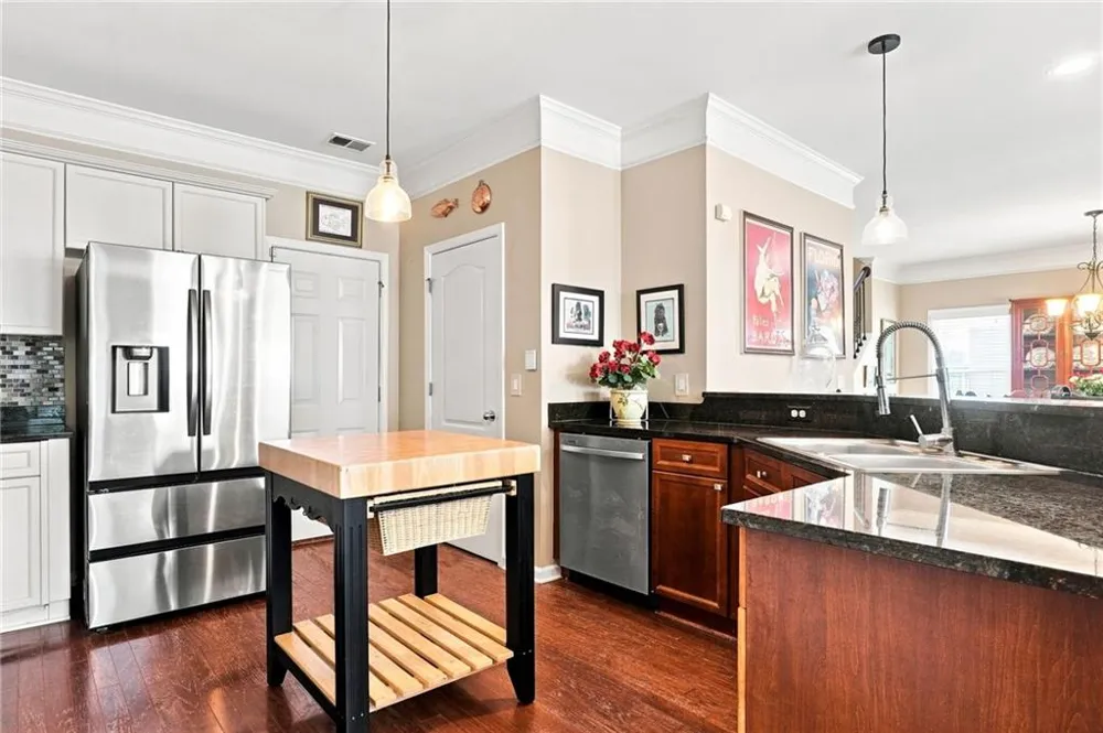 220 Water Oak Place Milton, GA 30009