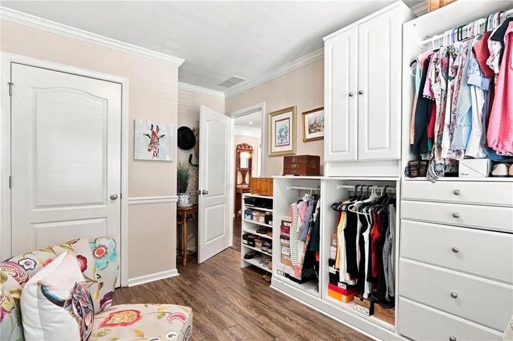 220 Water Oak Place Milton, GA 30009