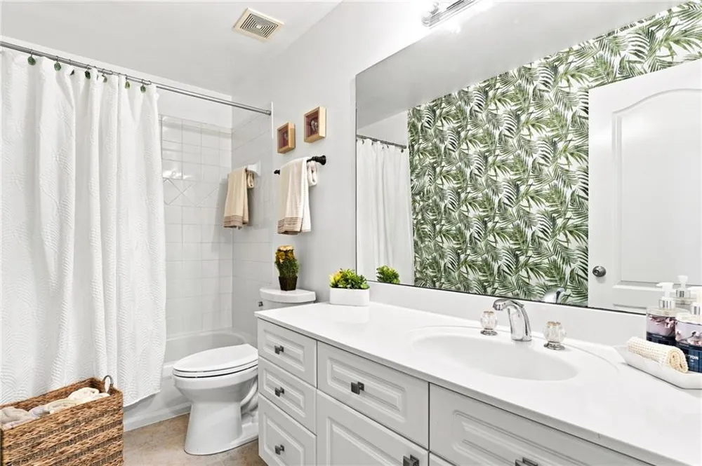220 Water Oak Place Milton, GA 30009