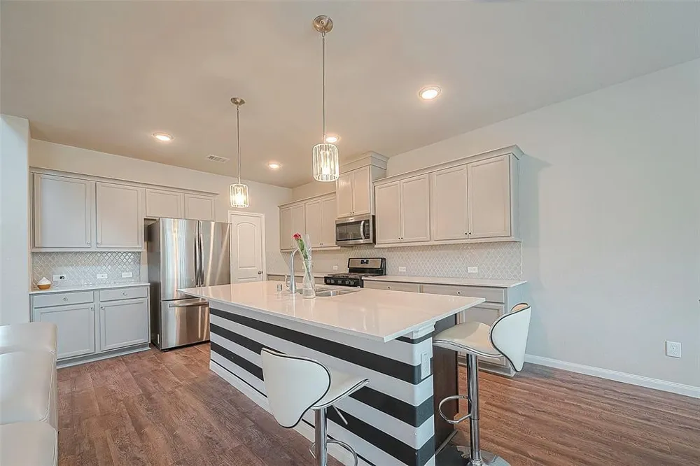 21029 Crinet Sq St Kingwood, TX 77339