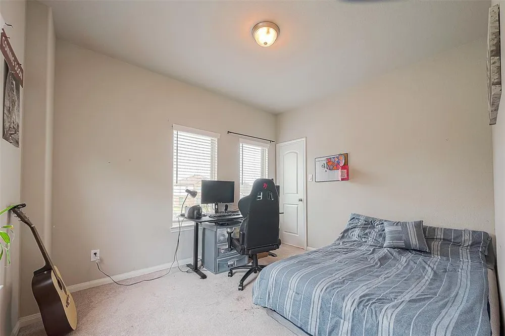 21029 Crinet Sq St Kingwood, TX 77339