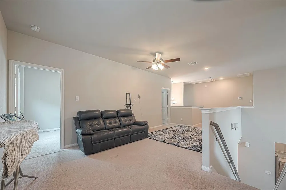 21029 Crinet Sq St Kingwood, TX 77339