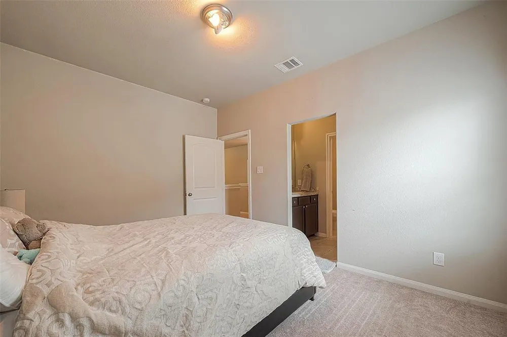 21029 Crinet Sq St Kingwood, TX 77339