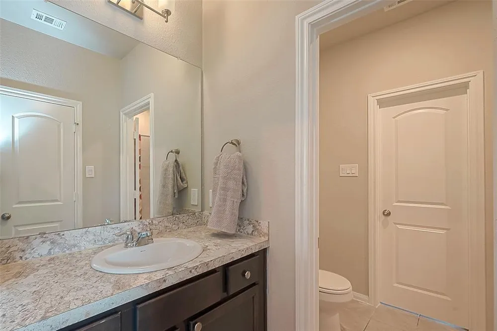 21029 Crinet Sq St Kingwood, TX 77339