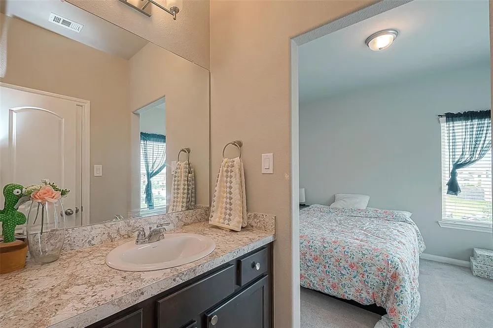 21029 Crinet Sq St Kingwood, TX 77339