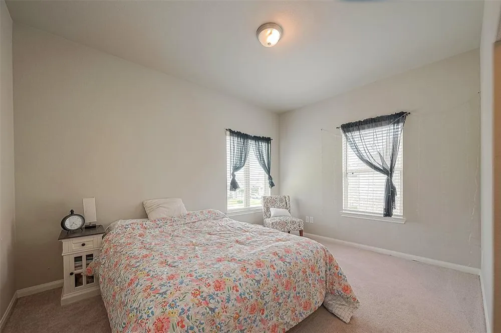 21029 Crinet Sq St Kingwood, TX 77339