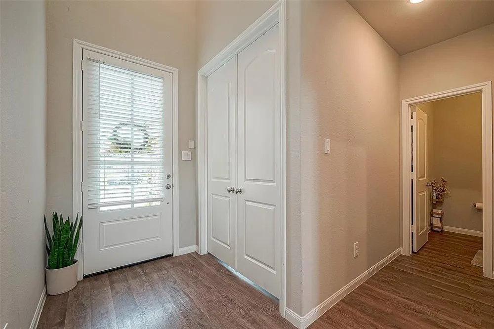 21029 Crinet Sq St Kingwood, TX 77339