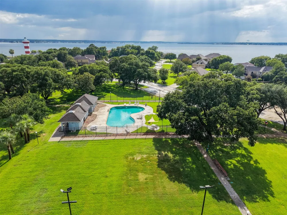 2019 Lakewood Court Willis, TX 77318