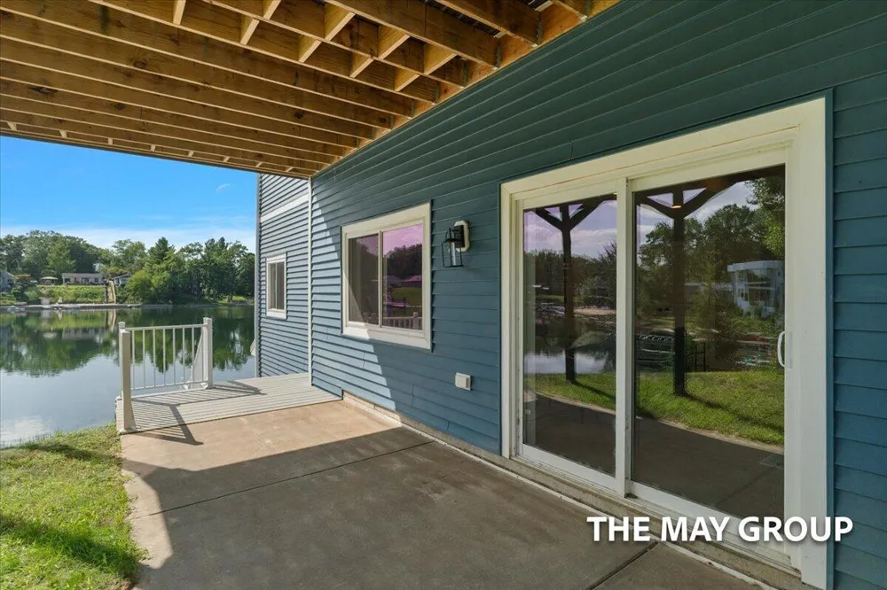 3443 Manderley Drive NE Grand Rapids, MI 49525
