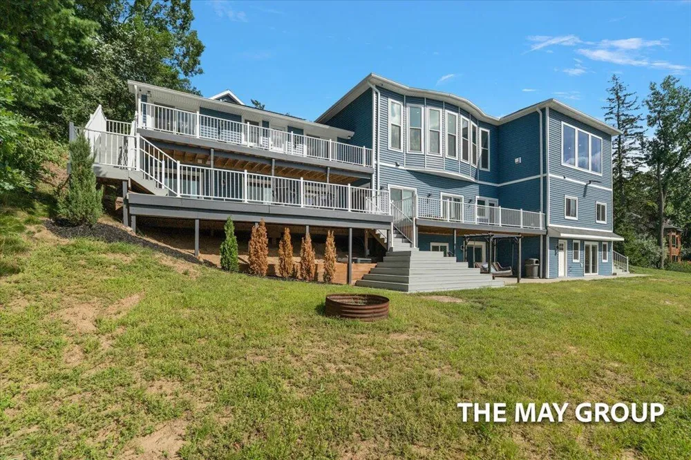 3443 Manderley Drive NE Grand Rapids, MI 49525