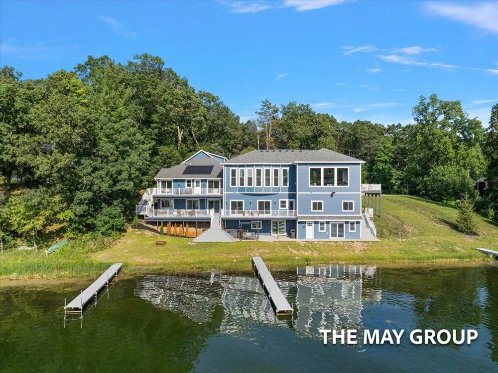 3443 Manderley Drive NE Grand Rapids, MI 49525
