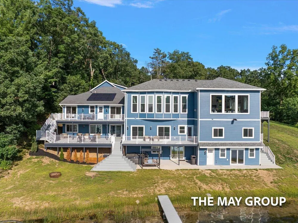 3443 Manderley Drive NE Grand Rapids, MI 49525