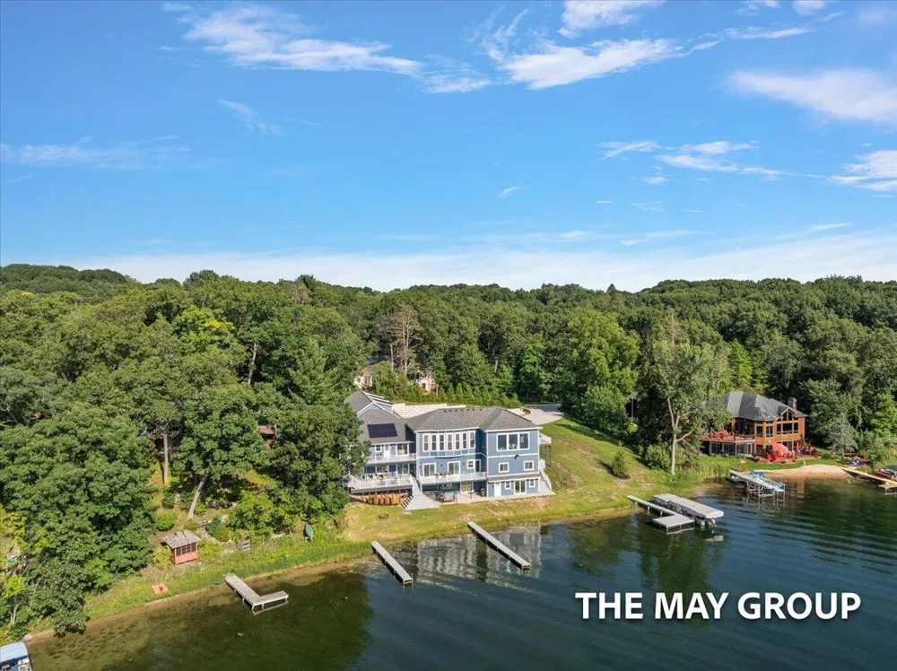 3443 Manderley Drive NE Grand Rapids, MI 49525