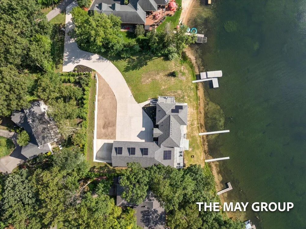 3443 Manderley Drive NE Grand Rapids, MI 49525