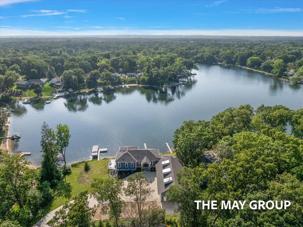 3443 Manderley Drive NE Grand Rapids, MI 49525