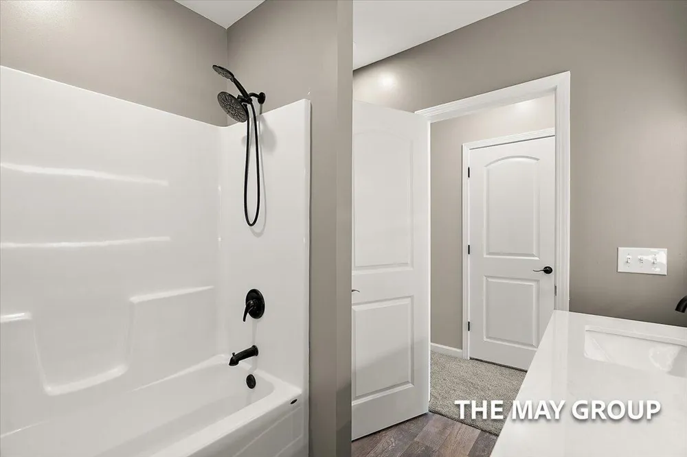 3443 Manderley Drive NE Grand Rapids, MI 49525