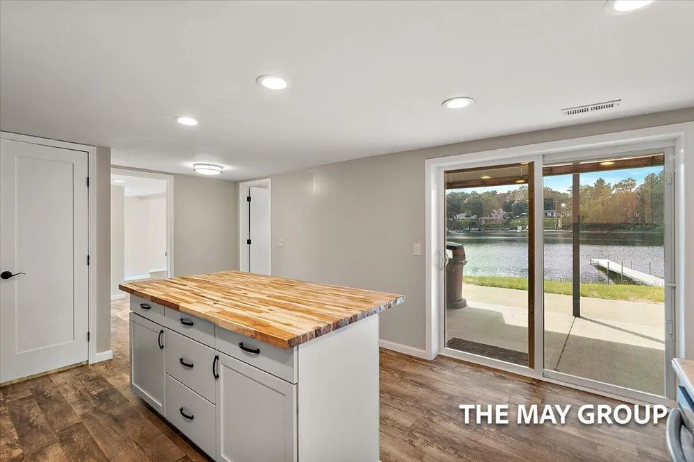 3443 Manderley Drive NE Grand Rapids, MI 49525