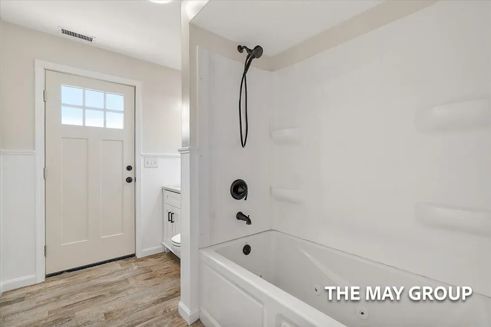 3443 Manderley Drive NE Grand Rapids, MI 49525