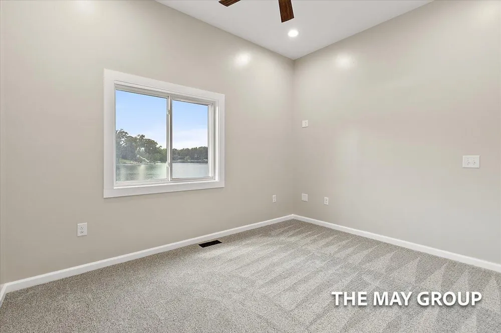 3443 Manderley Drive NE Grand Rapids, MI 49525