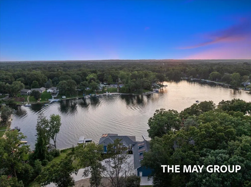 3443 Manderley Drive NE Grand Rapids, MI 49525