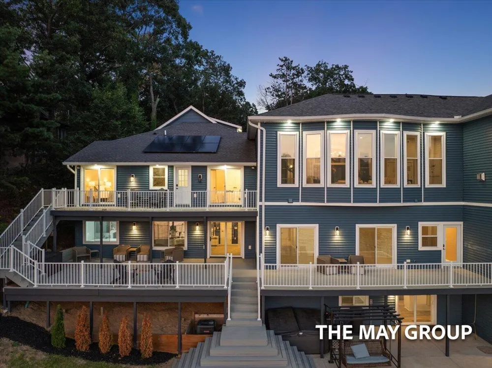 3443 Manderley Drive NE Grand Rapids, MI 49525