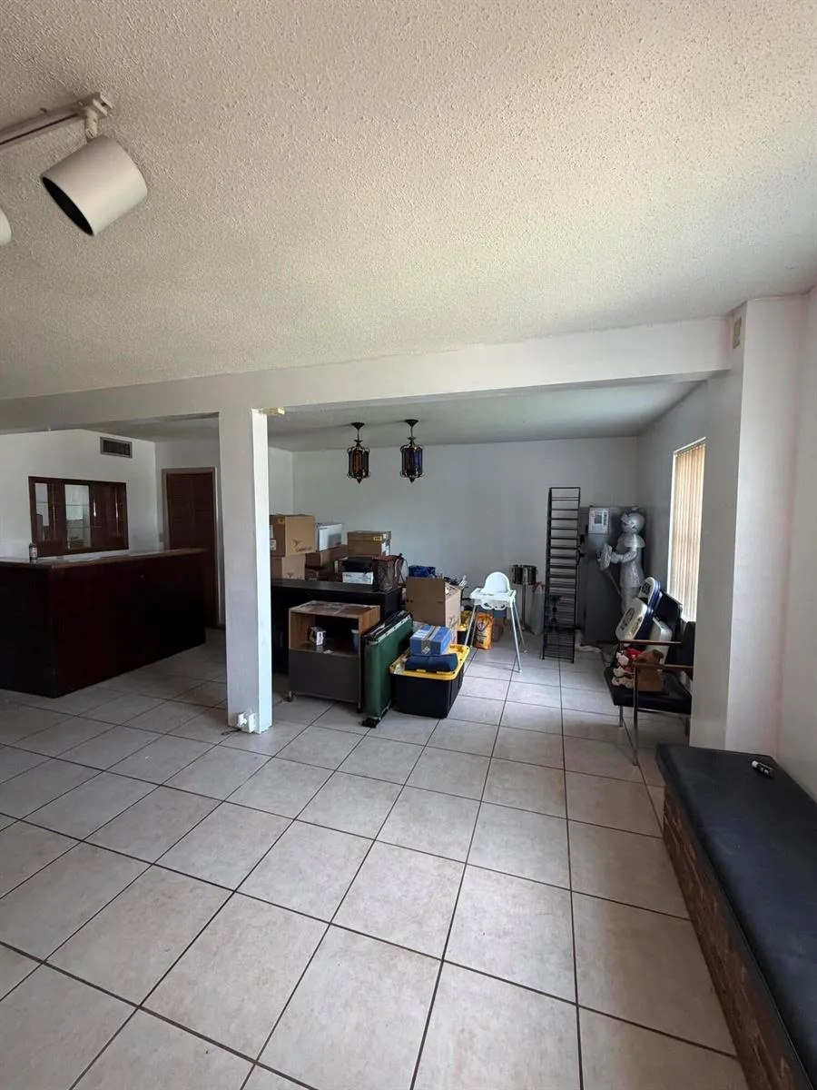 909 NE 3rd Street Belle Glade, FL 33430