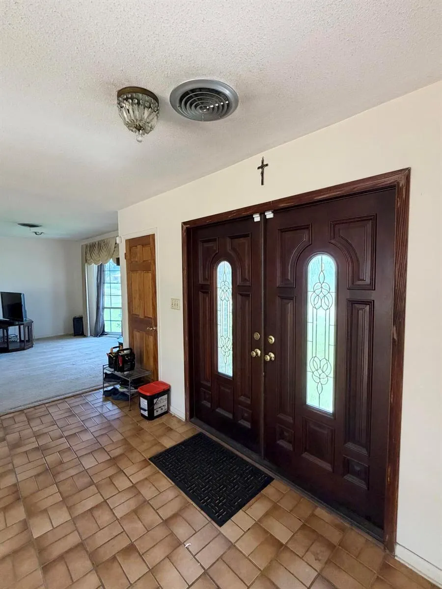909 NE 3rd Street Belle Glade, FL 33430