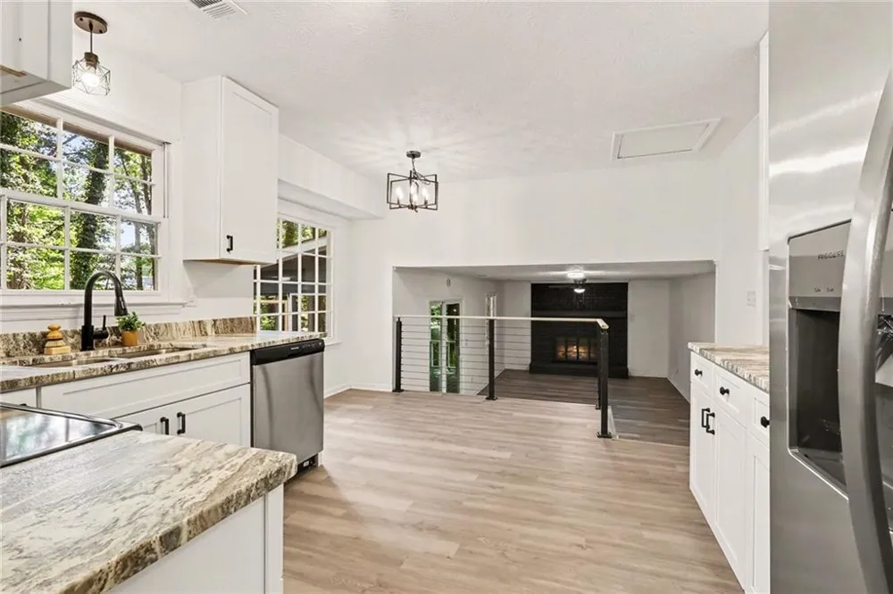 1915 Lisa Lane Riverdale, GA 30296