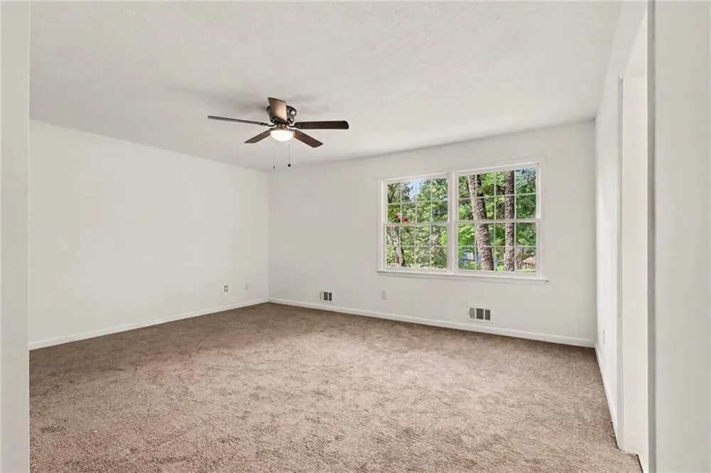 1915 Lisa Lane Riverdale, GA 30296