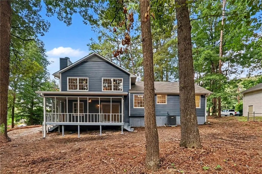 1915 Lisa Lane Riverdale, GA 30296