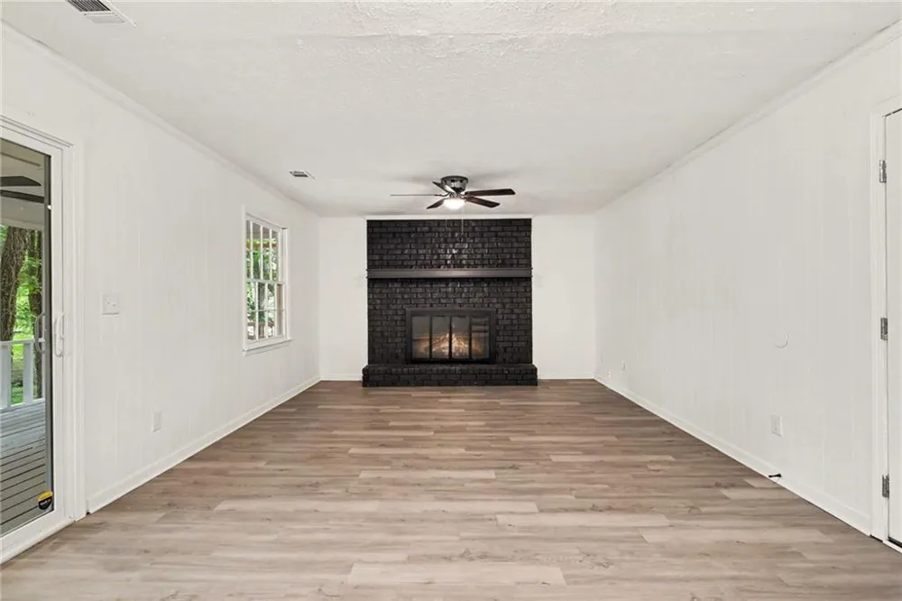 1915 Lisa Lane Riverdale, GA 30296