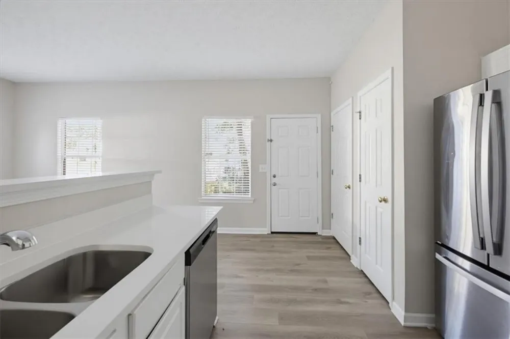 4060 Robin Circle College Park, GA 30349