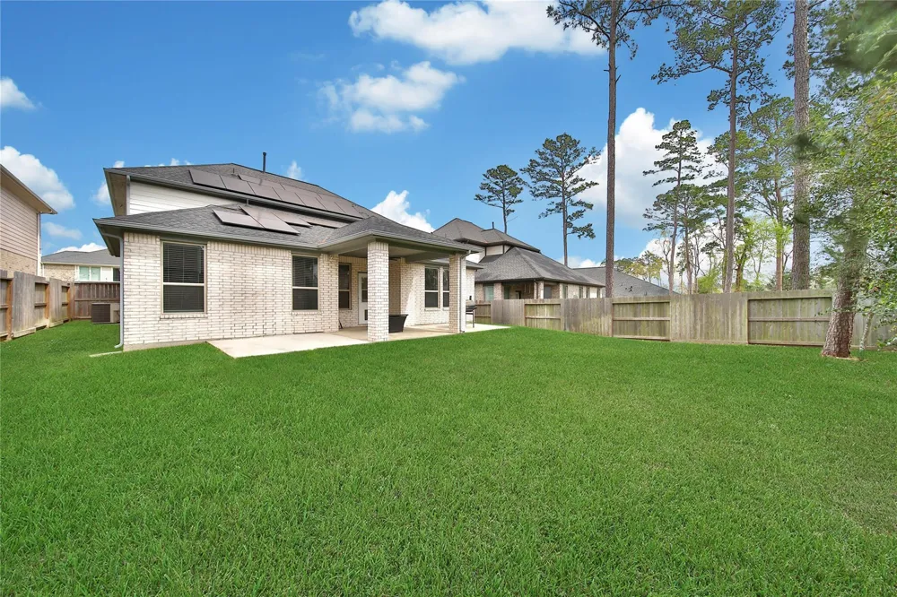 331 Silver Carp Trail Willis, TX 77318
