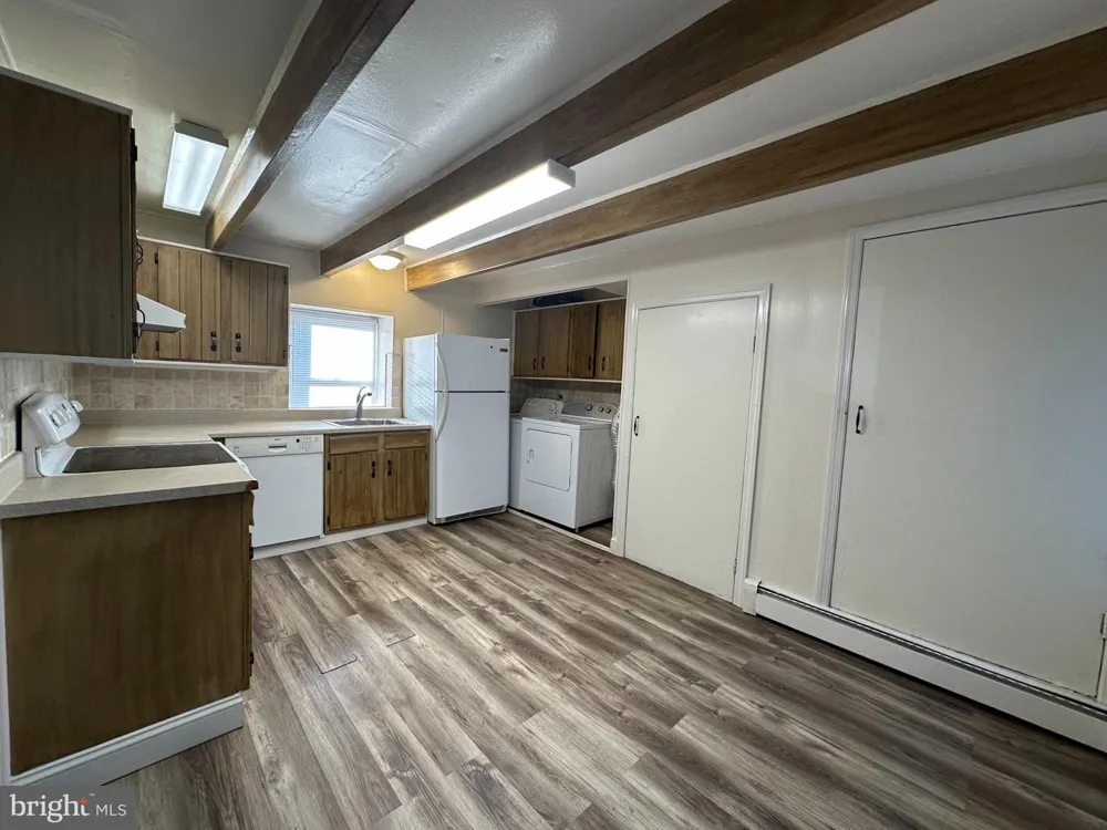 1815 KRATZ ROAD #B Perkiomenville, PA 18074