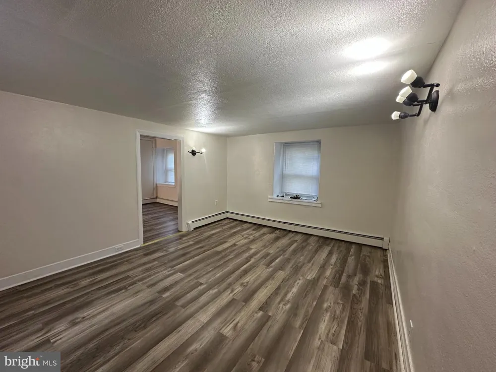 1815 KRATZ ROAD #B Perkiomenville, PA 18074
