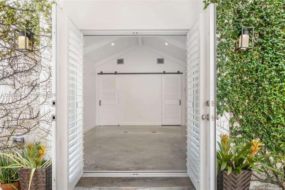 100 Sarto Ave Coral Gables, FL 33134
