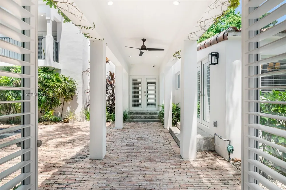 100 Sarto Ave Coral Gables, FL 33134