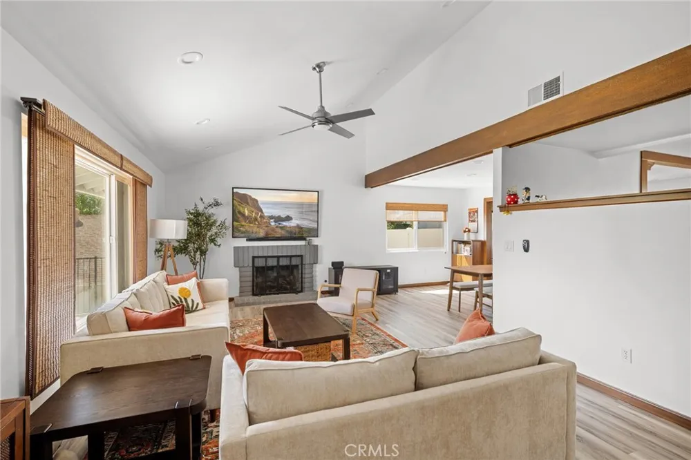 27403 Garza Drive Saugus, CA 91350