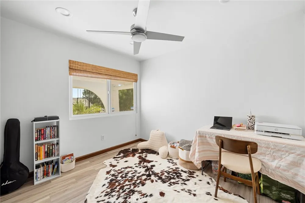 27403 Garza Drive Saugus, CA 91350