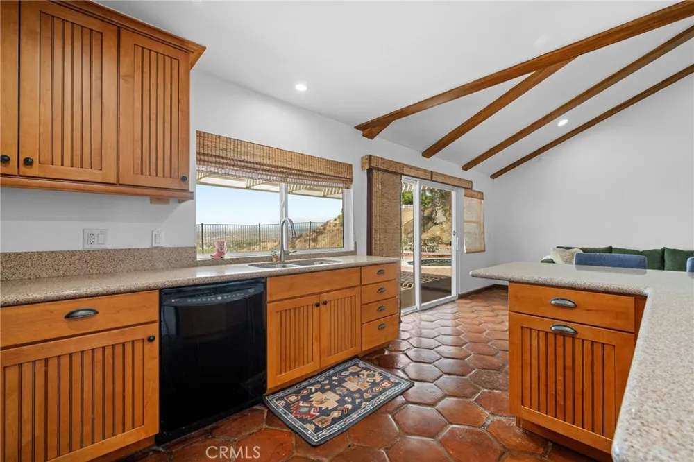 27403 Garza Drive Saugus, CA 91350