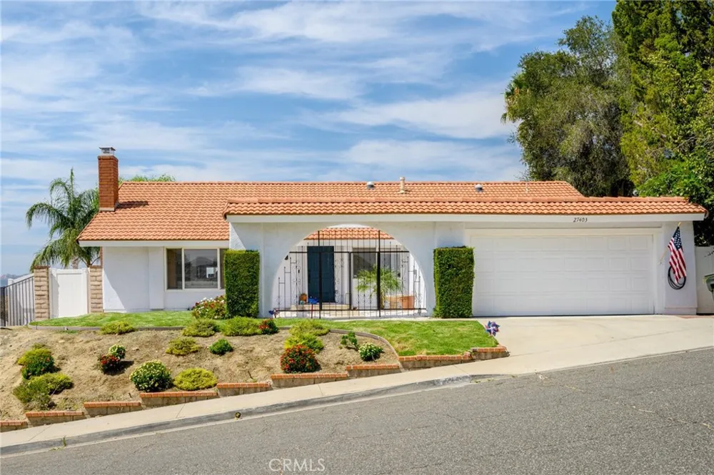 27403 Garza Drive Saugus, CA 91350