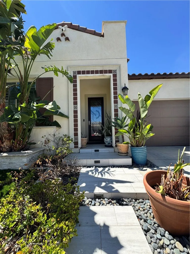 2323 Palmer Corona, CA 92883