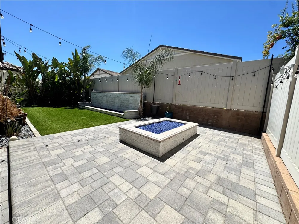 2323 Palmer Corona, CA 92883