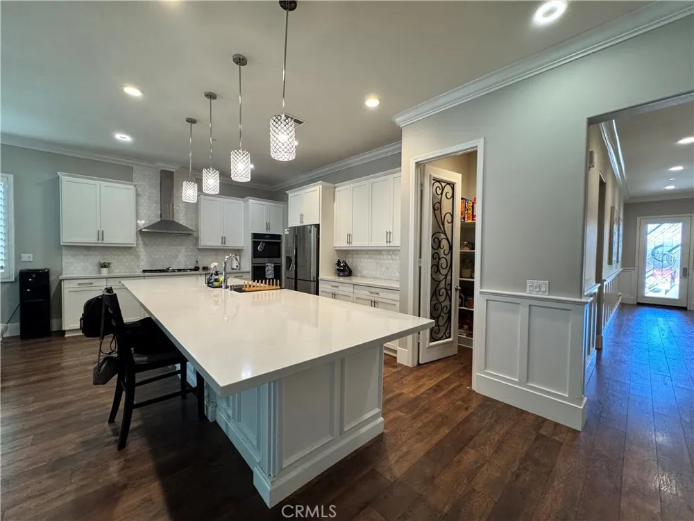 2323 Palmer Corona, CA 92883