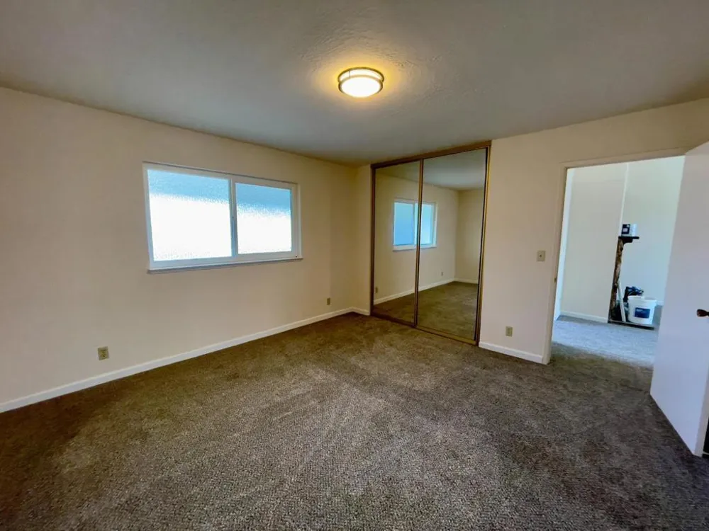 1625 Palmetto Avenue #4 Pacifica, CA 94044