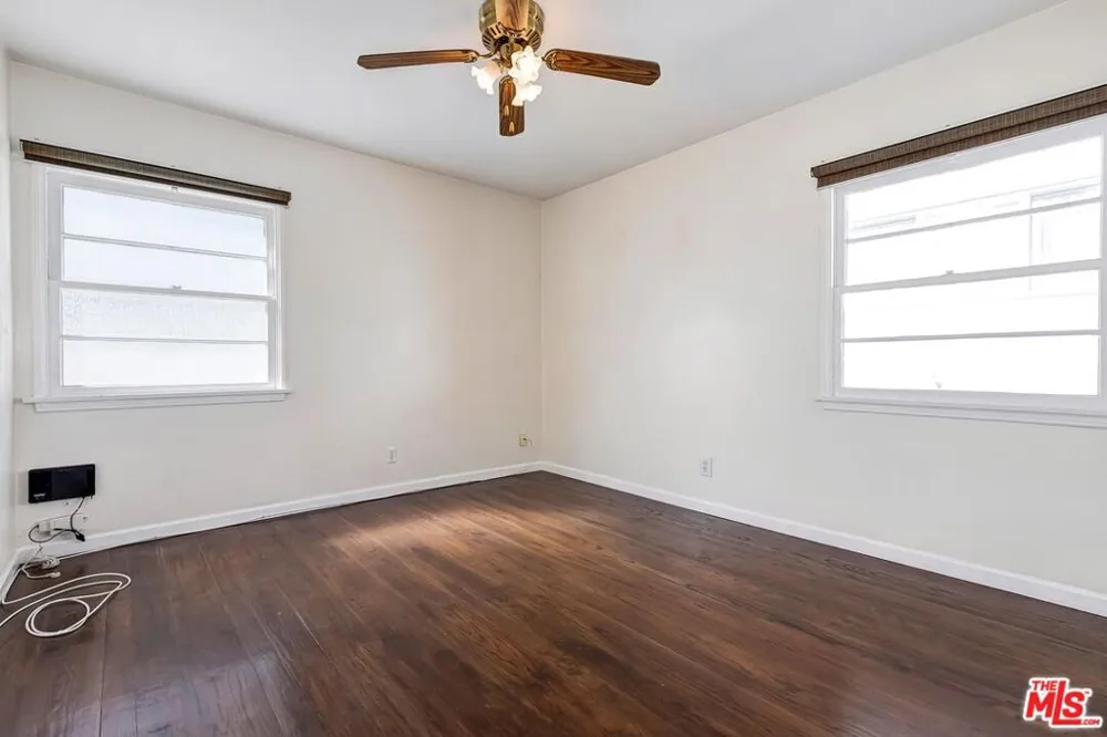 311 CHURCH LANE Los Angeles, CA 90049