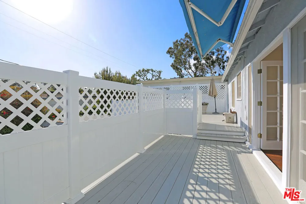 311 CHURCH LANE Los Angeles, CA 90049