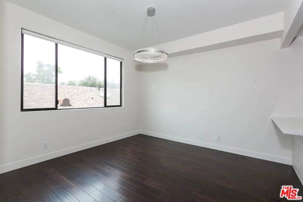 430 MAPLE DRIVE #206 Beverly Hills, CA 90210