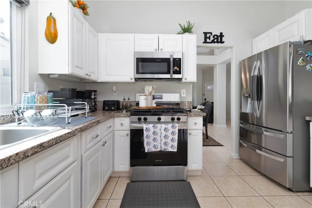 13290 High Desert Victorville, CA 92392
